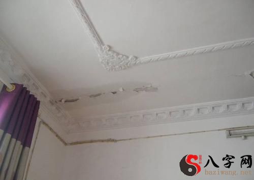 梦见楼房一直漏水