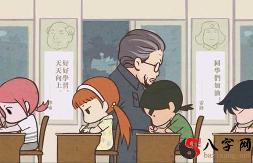 梦见自己参加考试