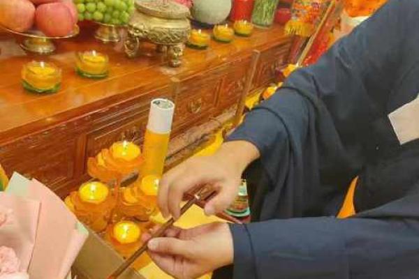 农历七月十四的命理解析:解读你的命运之路 农历七月十四的命理解析:解读你的命运之路