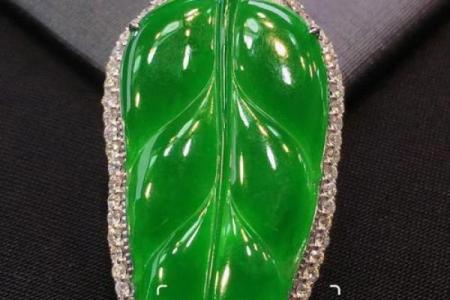 属虎土命的人适合佩戴的翡翠首饰及其寓意解析