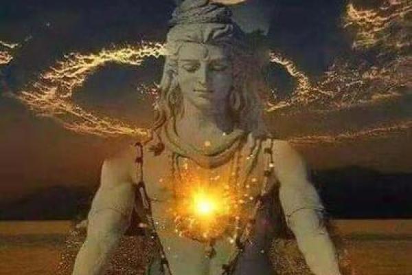 山头火命:与火焰共舞的命运与人生轨迹 山头火命:与火焰共舞的命运与人生轨迹