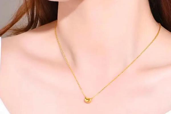 识别适合与不适合佩戴黄金的命理指导！