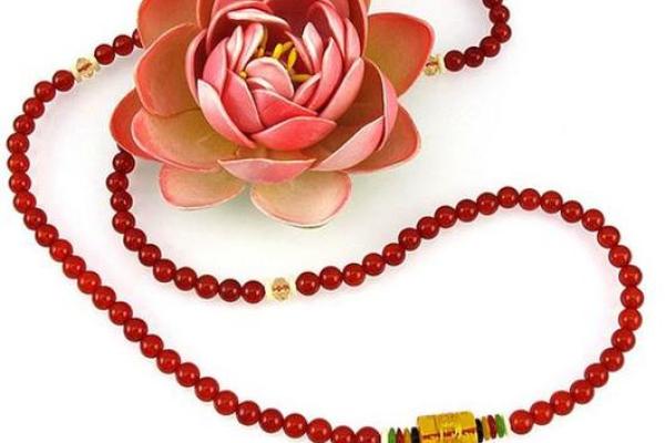 属虎火命的运势与适合佩戴的玉器分析 属虎火命的运势与适合佩戴的玉器分析