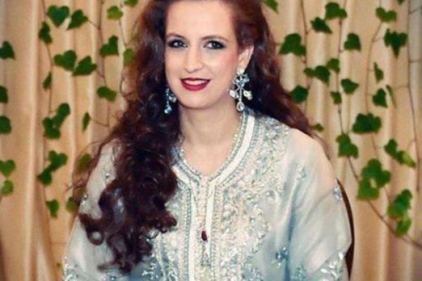 揭示那些女命为何偏爱抛头露面的秘密 揭示那些女命为何偏爱抛头露面的秘密