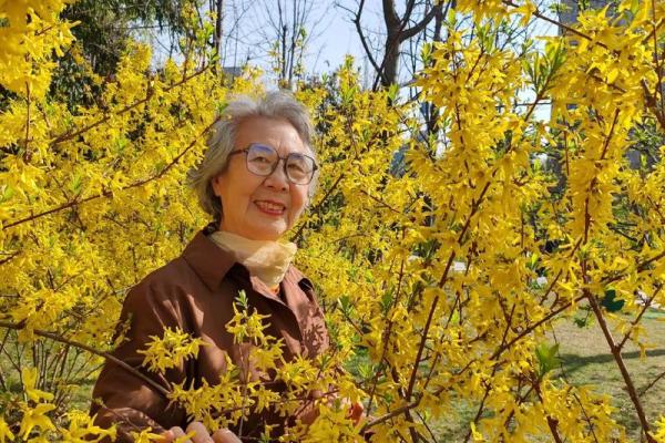 火命人适合养的花卉:点亮生活的五彩缤纷 火命人适合养的花卉:点亮生活的五彩缤纷