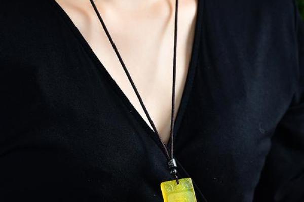 属虎人五行缺土的命理解析与生活建议 属虎人五行缺土的命理解析与生活建议