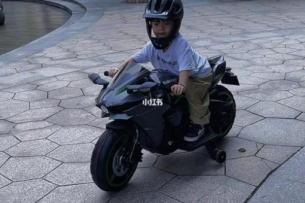 骑摩托车命悬一线:怎样安全驾驶? 骑摩托车命悬一线:怎样安全驾驶?