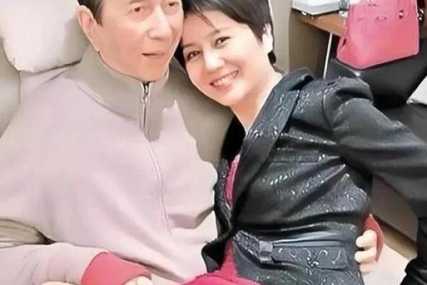 何鸿燊:属鸡的赌王人生与命运解析 何鸿燊:属鸡的赌王人生与命运解析