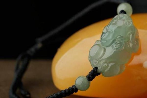 属虎土命者适合佩戴的饰品与风水指南 属虎土命者适合佩戴的饰品与风水指南