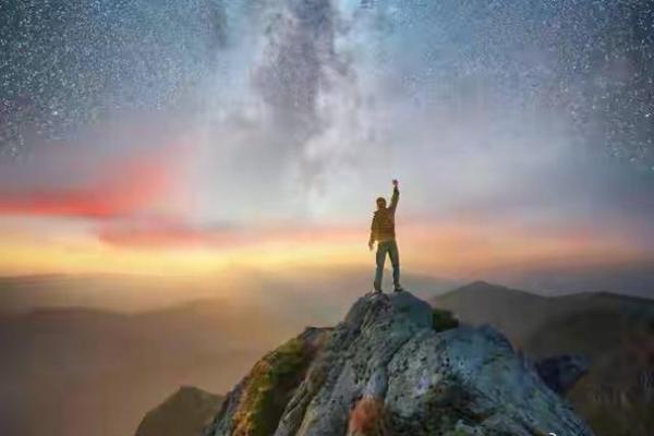 揭秘女月刃格:命局解析与人生影响深度剖析 揭秘女月刃格:命局解析与人生影响深度剖析