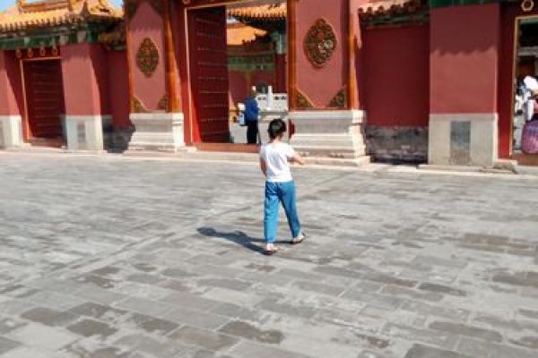 去寺庙花钱算什么命？探寻心灵的寄托与财富的真谛