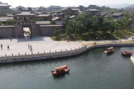 神秘仙境中的续命丹：长生不老的传说与真相