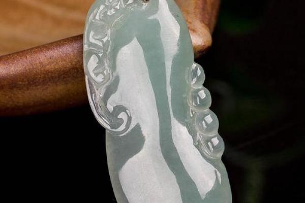 木命命理缺水者适合佩戴的首饰推荐与解析 木命命理缺水者适合佩戴的首饰推荐与解析