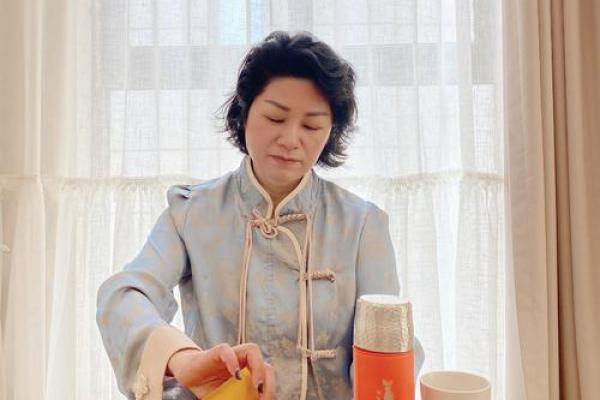 烹饪的五行之道:探索食材与味道的和谐之美 烹饪的五行之道:探索食材与味道的和谐之美