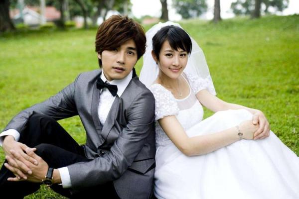 石榴木命与相合之人:寻找命理中的最佳伴侣 石榴木命与相合之人:寻找命理中的最佳伴侣