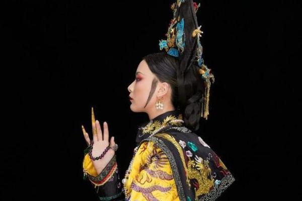 什么是皇后命?探秘皇后命的魅力与人生选择 什么是皇后命?探秘皇后命的魅力与人生选择