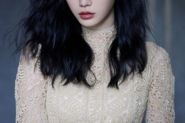 女性人中长水滴状,命运的秘密与解析 女性人中长水滴状,命运的秘密与解析