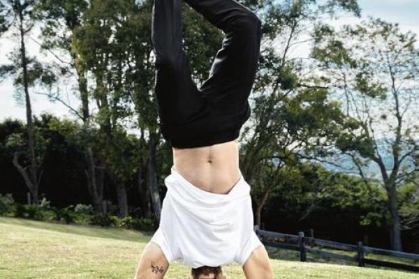 男性身材高的秘密:探讨身高与命运的微妙关系 男性身材高的秘密:探讨身高与命运的微妙关系