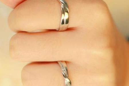 手上多出金花纹，揭示您命运的不可思议的秘密！