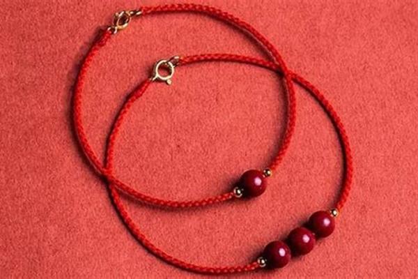 属鸡金命女适合佩戴的饰品与选择指南