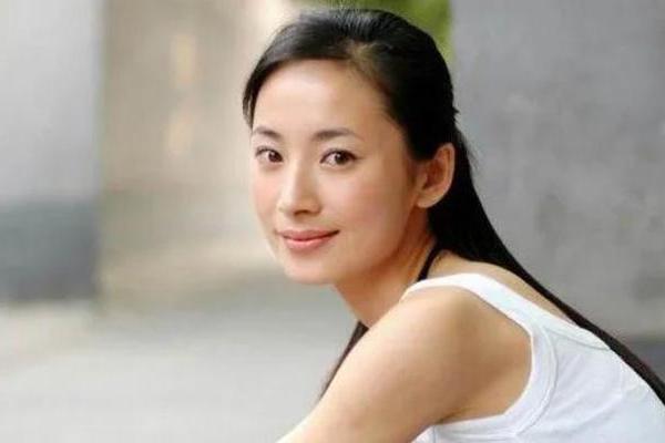 揭秘:揭秘哪些女命能享受丈夫的福报,幸福生活全攻略! 揭秘:揭秘哪些女命能享受丈夫的福报,幸福生活全攻略!