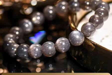 属兔火命者的手链选择：点燃好运的理想之选