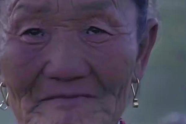 守护神的力量:命格与命运的神秘连接 守护神的力量:命格与命运的神秘连接