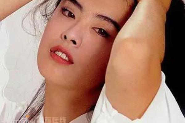 皮肤白嫩的命运揭示：美丽背后的秘密与挑战