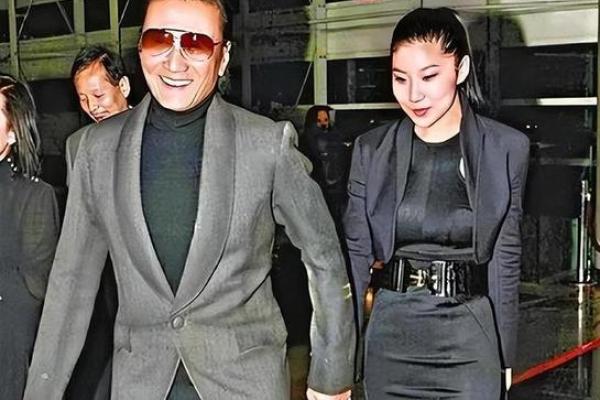 揭密超级富豪的成功之路:为何有些人能逆袭人生 揭密超级富豪的成功之路:为何有些人能逆袭人生