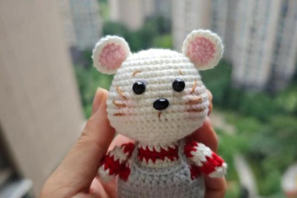 生肖中最爱财如命的动物——鼠的财富传说与现代启示 生肖中最爱财如命的动物——鼠的财富传说与现代启示