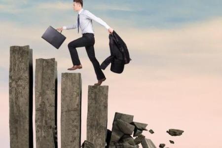 身弱男命的生存法则：如何在职场中打拼与成长！