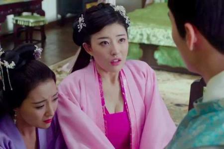 从丫鬟到小姐：一段命运的交织旅程