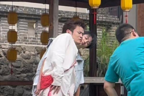 揭示父子缘分薄的命理奥秘，探索血脉之间的秘密