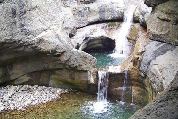 泉中水命：选择最佳出生时辰的秘密