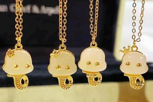 属蛇土命之人佩戴首饰的注意事项与推荐 属蛇土命之人佩戴首饰的注意事项与推荐