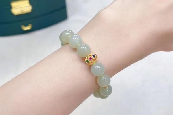 桑石木命适合佩戴的手链解析,助你提升运势与健康! 桑石木命适合佩戴的手链解析,助你提升运势与健康!