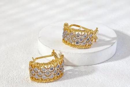 根据木命人适合佩戴的耳环类型解析