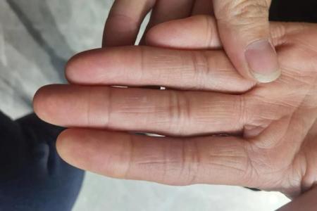 手上没有一个簸箕，命运却如尘土般浮沉的故事