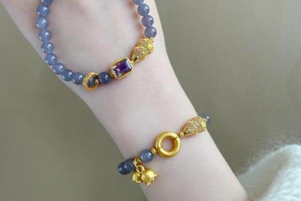 属羊水命最佳配饰推荐：让运势随行的时尚选择