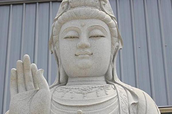 适合供奉观音菩萨的命格解析与心灵指引