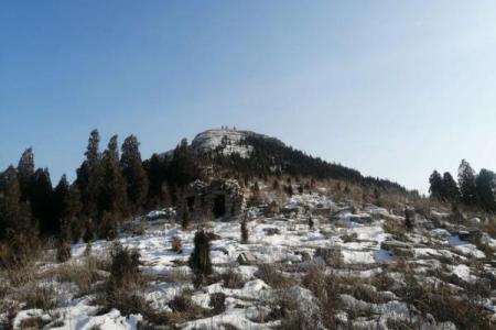 山头火命之人如何选择合适的葬山与向方？