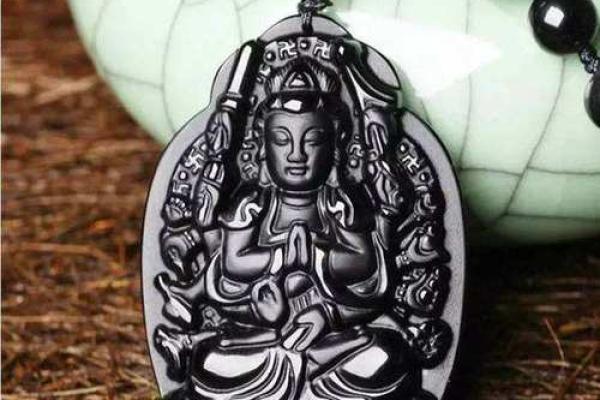 属鼠女人的命运解析：揭开她们与五行的深层关系