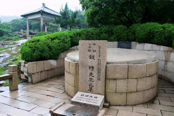 男命27岁交墓运的深意与影响解析 男命27岁交墓运的深意与影响解析