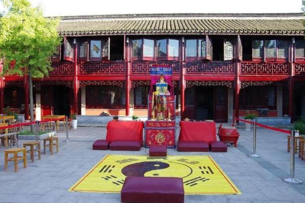 三阳一阴命:探秘古老命理中的神秘之旅 三阳一阴命:探秘古老命理中的神秘之旅