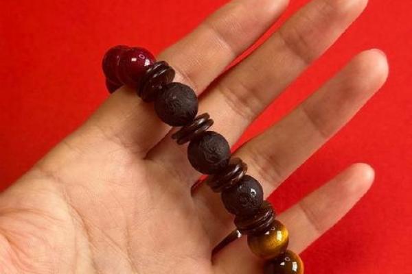 属虎金命佩戴什么好：提升气场与运势的秘钥