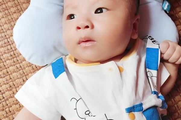 男孩刚出生不哭是什么命？探寻出生时的命理暗示与人生走向