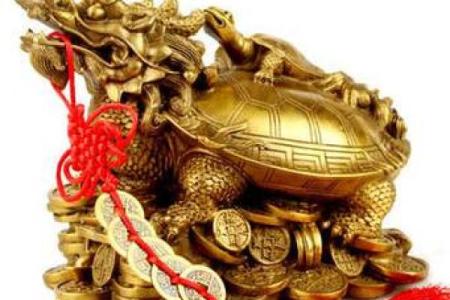 属虎火命男人本命年佩戴什么，助你好运常相随！