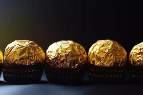 揭秘蛇白腊金命的命理与最佳配饰，助你运势腾飞！