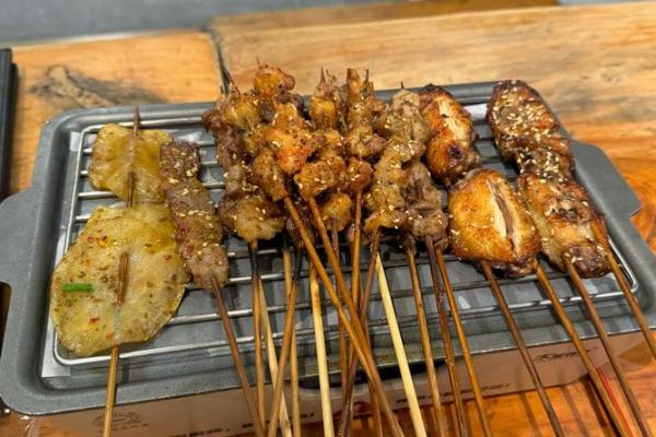 木命人专属烧烤：品味自然的美食之旅