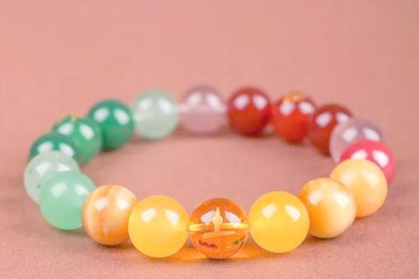 女命红鸾照命：探寻命理中的爱情与运势之道